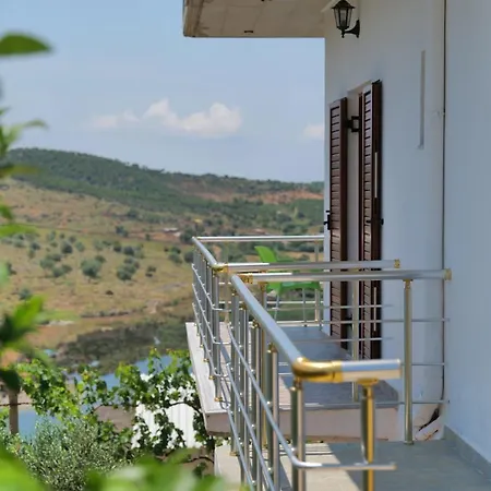 Pellumb Apartment Ksamil