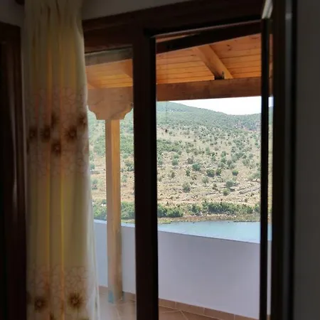 Pellumb Apartment