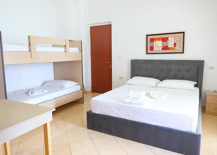 Pellumb 公寓 卡萨米尔