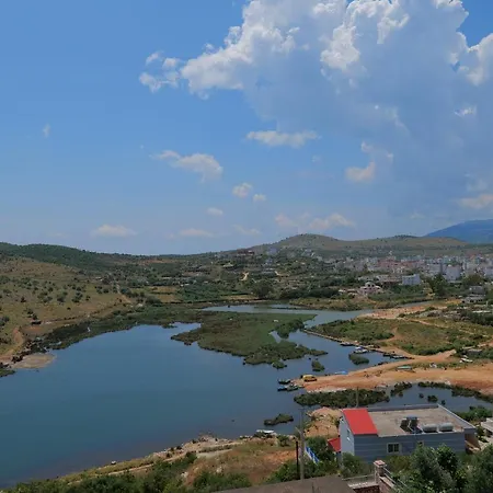 Pellumb Apartman Ksamil